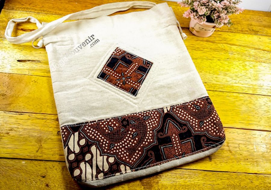 TB_006 Tas Haji Blaco + Batik